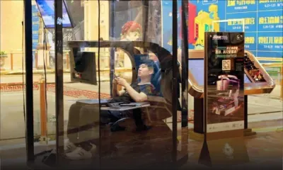 Chine : cabines de sieste pour époux allergiques au lèche-vitrines