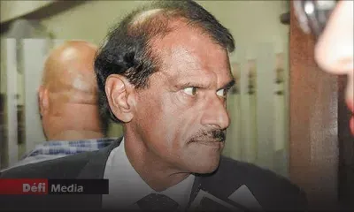 Rampersad Sooroojebally reste aux commandes de la force policière