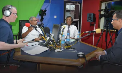 Double pratique des médecins de l’État : Anil Gayan brandit la menace des mesures disciplinaires 