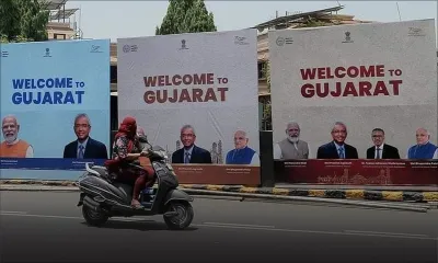 Des pancartes pour accueillir Pravind Jugnauth au Gujarat