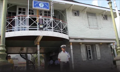 Bagarre en mer entre marins bangladais