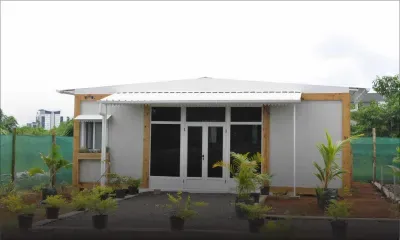 Des maisons prêt-à-habiter destinées aux familles pauvres