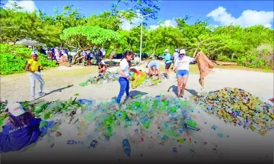 BlueLife Limited et Azuri Ocean & Golf Village : une Clean Walk pour moins de déchets