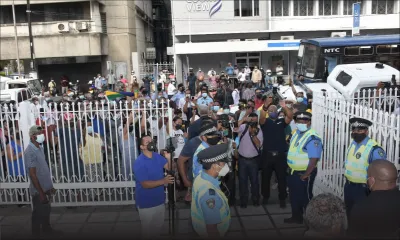 Mobilisation suivant la comparution de Bhadain : une enquête ouverte pour rassemblement illégal  