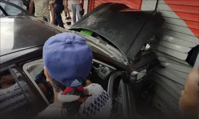 Sixième accident du genre à Bambous : une voiture finit sa course dans une boutique