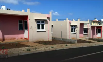 Frais pour le Building and Land Use Permit : tarif uniforme de Rs 10 le mètre carré pour les maisons NHDC