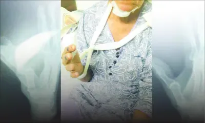 À l'hôpital Dr A. G. Jeetoo : admise avec un pouce disloqué, elle se retrouve avec une fracture