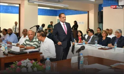 [En images] Coup d’envoi des négociations tripartites sur la compensation salariale