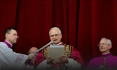 Léon XIV lance un "appel de paix" à "tous les peuples"  lors de son premier discours