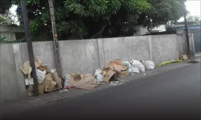 Route Hugnin, Rose-Hill : ils déposent leurs déchets sur le trottoir du voisin