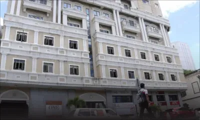 Le changement pour le paiement de ‘Trade Licences’ : après quelques soucis, la décentralisation vers One Square Cathedral fonctionne mieux