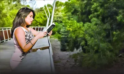 Benazir Mungloo : A self-proclaimed feminist turned writer taking up challenges and burgeoning in Australia 