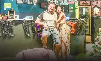 LanLe: “We are going to be with some close friends by fireworks on the coast”