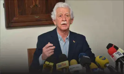 Bérenger affirme que la situation économique du pays est l'une des raisons derrière son départ