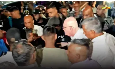 BP du MMM sans Bérenger : conférence de presse du groupe parlementaire mauve, toujours au sein du GM ; situation tendue à la sortie des élus mauves