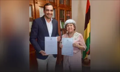 Fonds publics : Adrien Duval, président du PAC, remet un rapport spécial à la Speaker