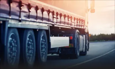 Conseil des ministres : rappel des restrictions pour les poids lourds aux heures de pointe