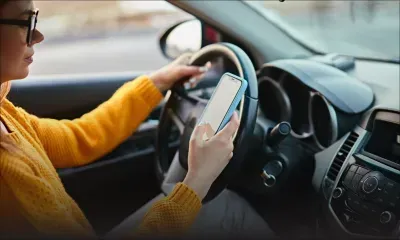 Permis à points : durcissement des sanctions pour l’usage du téléphone au volant 