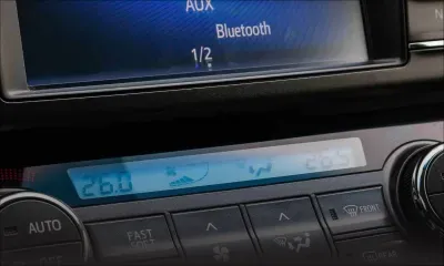 Voitures connectées : la polémique enfle autour du Bluetooth