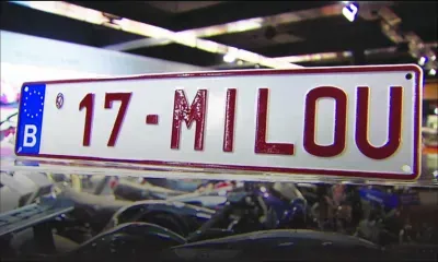 Plaques d’immatriculation : une plaque personnalisée aura un coût annuel
