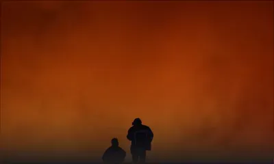 Feu de forêt en France: au moins 12 000 personnes évacuées dans le sud-ouest au total