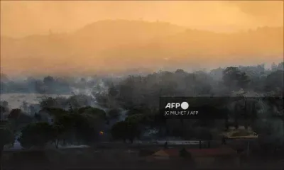 Dans le sud de l'Europe, les pompiers luttent contre des incendies précoces