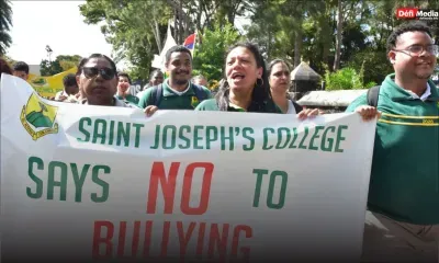 [En images] Marche pacifique de la PTA du collège St Joseph de Curepipe avec le SeDEC et les élèves pour dire non au bullying
