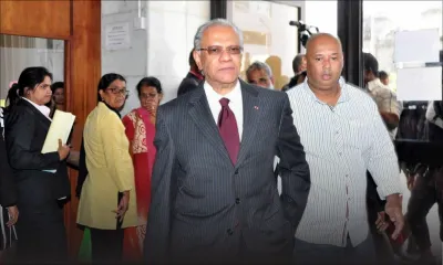 Affaire Roches-Noires : la défense peine à retrouver le casier hypothécaire de Gooljaury