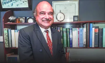 Siv Potayya, avocat d’affaires : «Rama Sithanen aurait dû partir avec honneur»