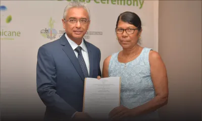 Remise des titres de propriété à Holiday Inn - Le PM : «Sans la réforme en 2000 l’industrie sucrière aurait disparu»