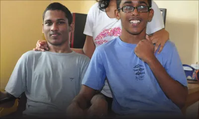 SC en poche: le sacré combat de deux frères handicapés