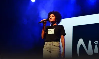 Kelly Ang-Ting Hone en live pour la Coupe du monde de slam