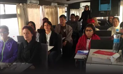 Les aînés et l'Informatique : accros aux réseaux sociaux