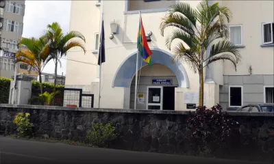 Se cachant derrière une fausse identité: il met enceinte une ado de 15 ans