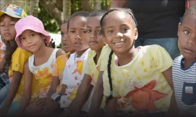 Journée mondiale du refus de la misère : des enfants se rassemblent