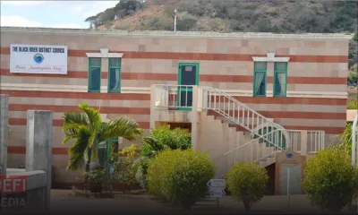 Rivière-Noire - Permis de construction frauduleux : le conseil de district veille au grain