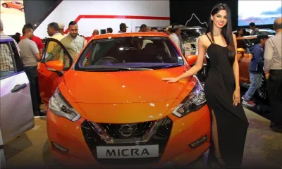 Les hôtesses : l’atout charme du Salon de l’Automobile  