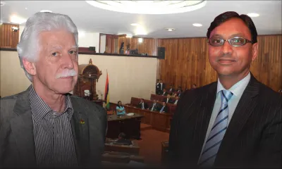 Au Parlement mardi: Empoignade évitée de justesse entre Bérenger et Rutnah