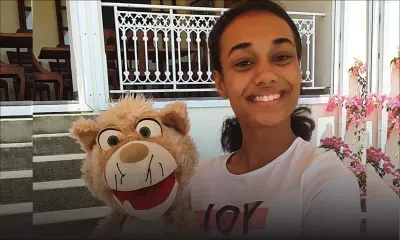 Ventriloque à 14 ans - Sarah Thévenau : «La ventriloquie demande beaucoup d’efforts au niveau des cordes vocales»
