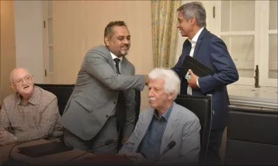 Réunion de la mi-journée lundi : l’opposition parlementaire dans les rues ce vendredi