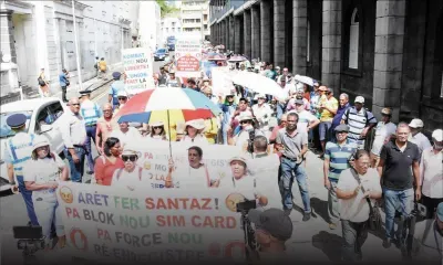 Marche contre le réenregistrement des cartes SIM : la «tentative d’espionnage» du gouvernement dénoncée