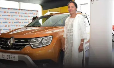 Dans le cadre de ses 25 ans : Winner’s offre une Renault Duster à la grande gagnante du Bel Bel Loterie