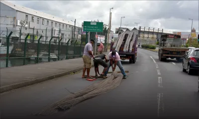 Trou-Fanfaron: des barres de fer tombent d’une camionnette
