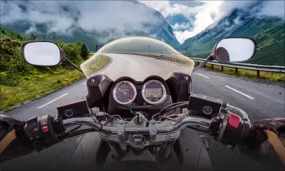 Insolite : refoulé à un test de conduite à cause de la dimension de sa moto 