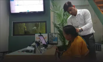 Bonne action : Rogan Clinic offre un appareil de Rs 50 000 à une femme sourde