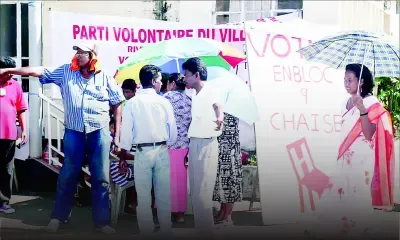 Politique - Élections villageoises : le mois d’avril en option 