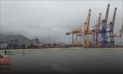 Les effets Fakir : deux porte-conteneurs bloqués dans le port