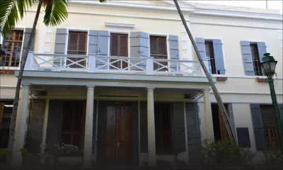 Paul Bérenger invite le PM à quitter son poste