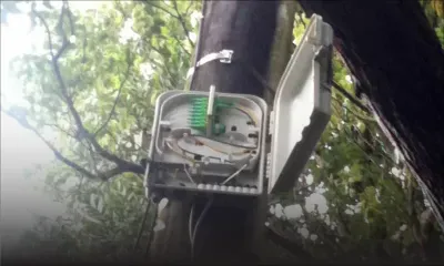 À Curepipe : une boîte de câbles de fibre optique laissée ouverte