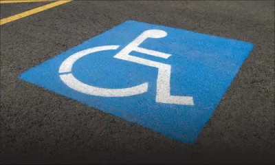 Coupon de parking pour handicapé: pris en contravention, il refuse de payer l’amende